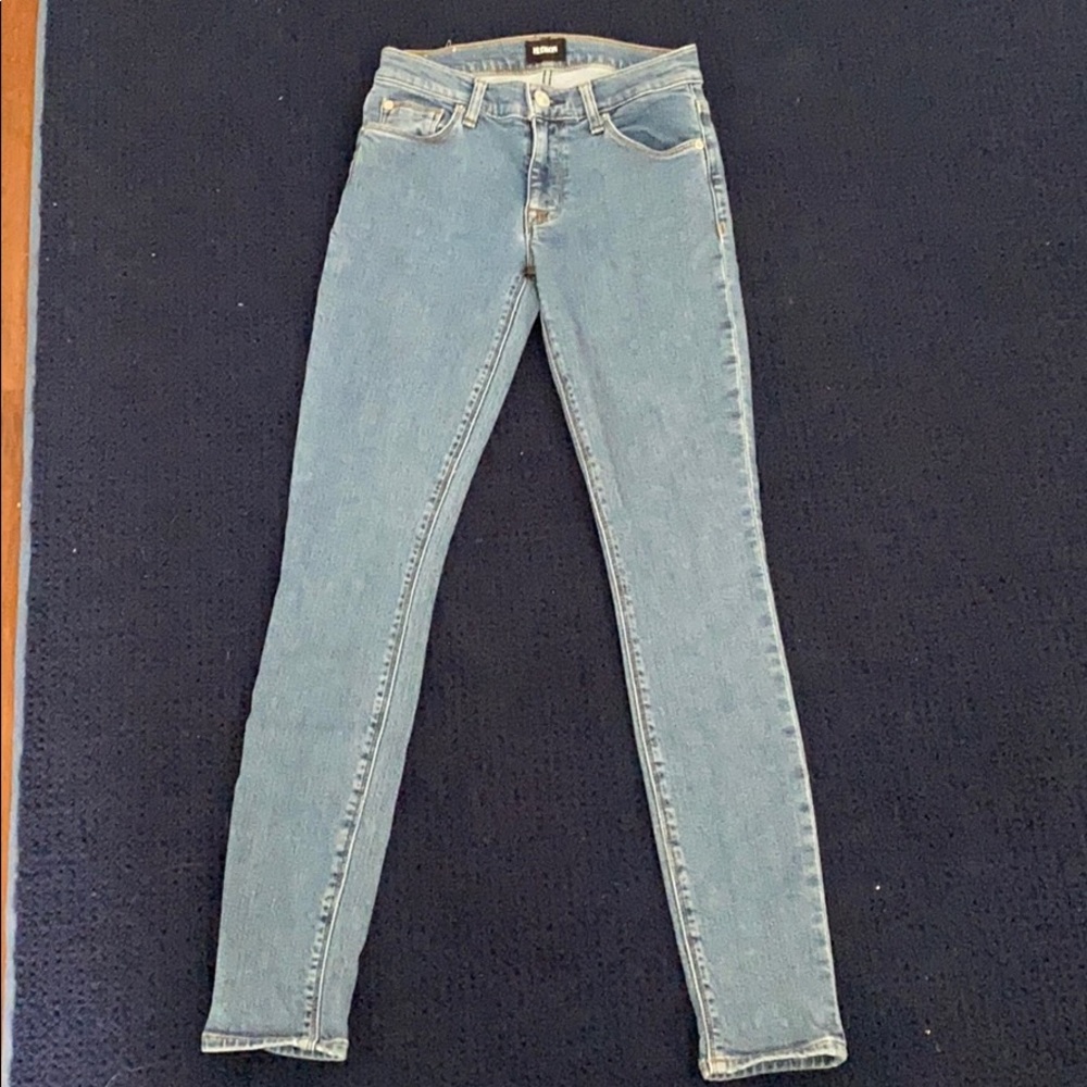 Hudson Midrise Super Skinny 24 Jeans